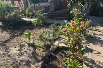 Na predaj rodinný dom v lukratívnej štvrti Komárna