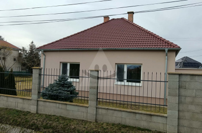 House for sale, Zemianska Olča