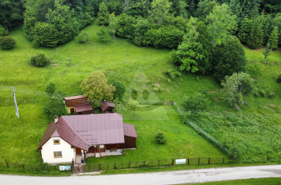 Rekreačná chalupa so záhradou, /4950m2/, Čadca - Makov