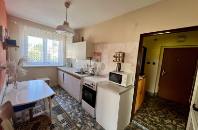 3 izbový tehlový byt s garážou na predaj, lokalita Turčianske Teplice